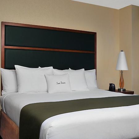 Doubletree Suites By Hilton Nyc - Times Square New York Værelse billede
