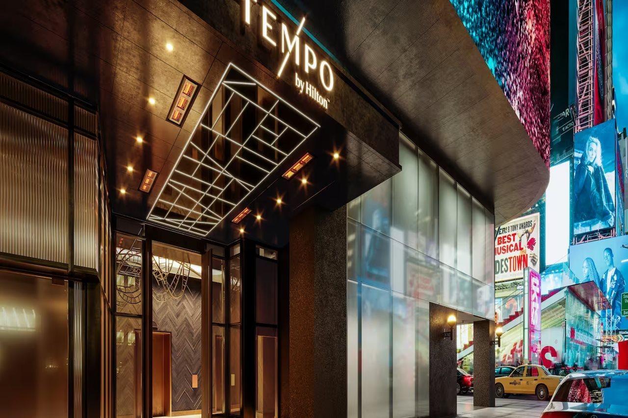 Doubletree Suites By Hilton Nyc - Times Square New York Eksteriør billede