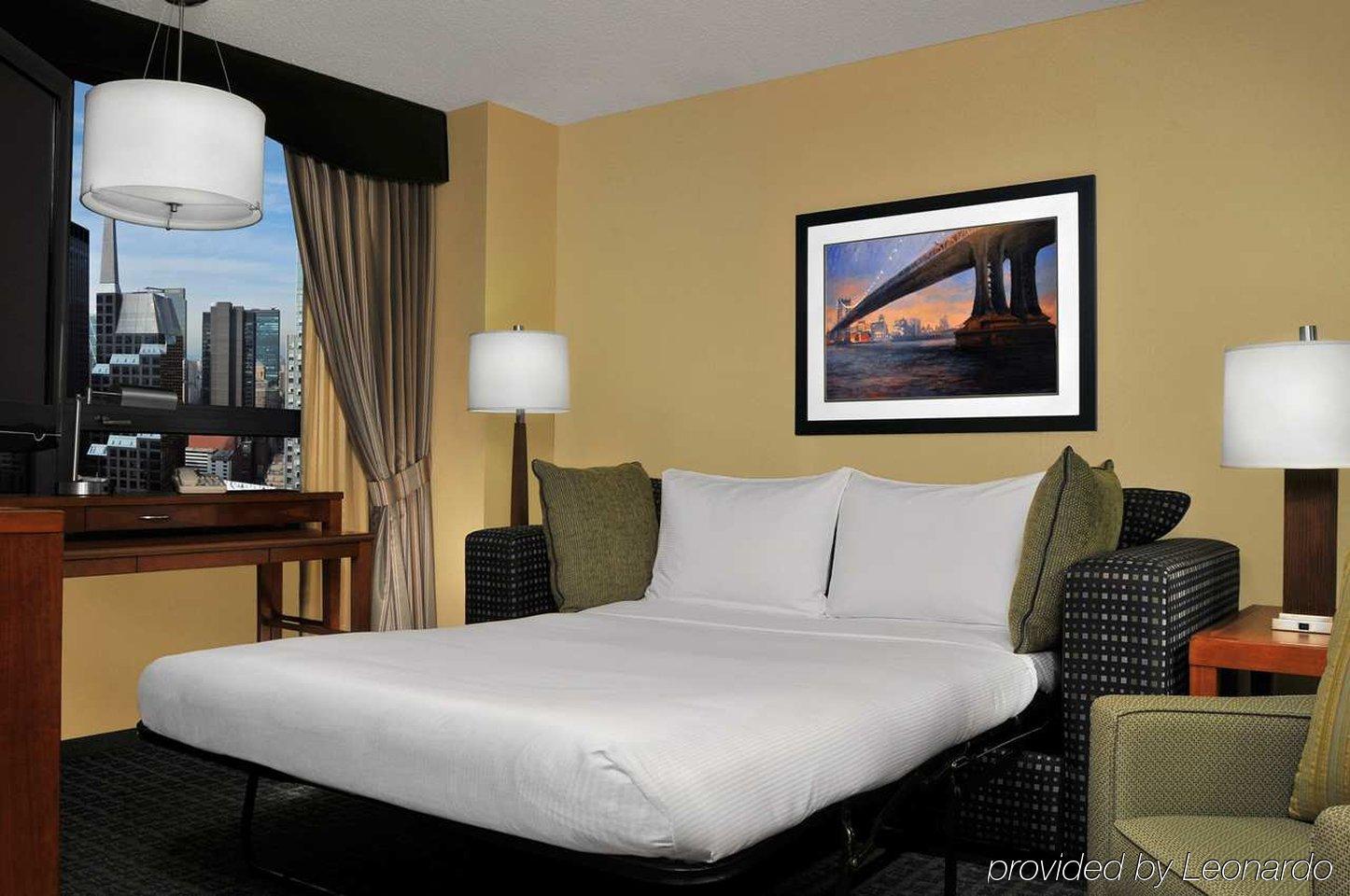 Doubletree Suites By Hilton Nyc - Times Square New York Værelse billede