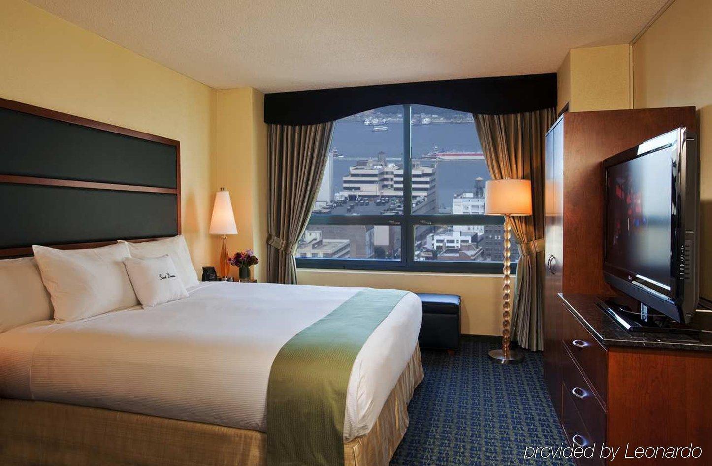 Doubletree Suites By Hilton Nyc - Times Square New York Eksteriør billede