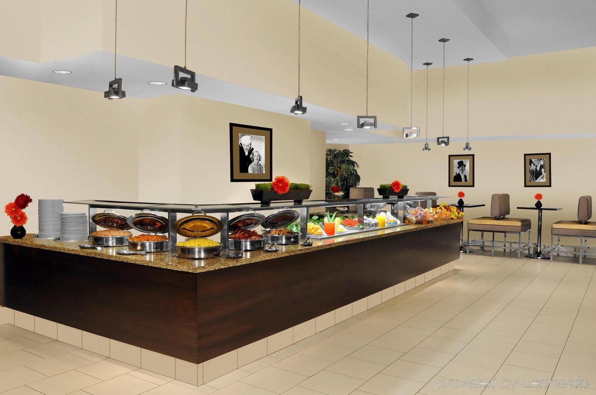 Doubletree Suites By Hilton Nyc - Times Square New York Eksteriør billede