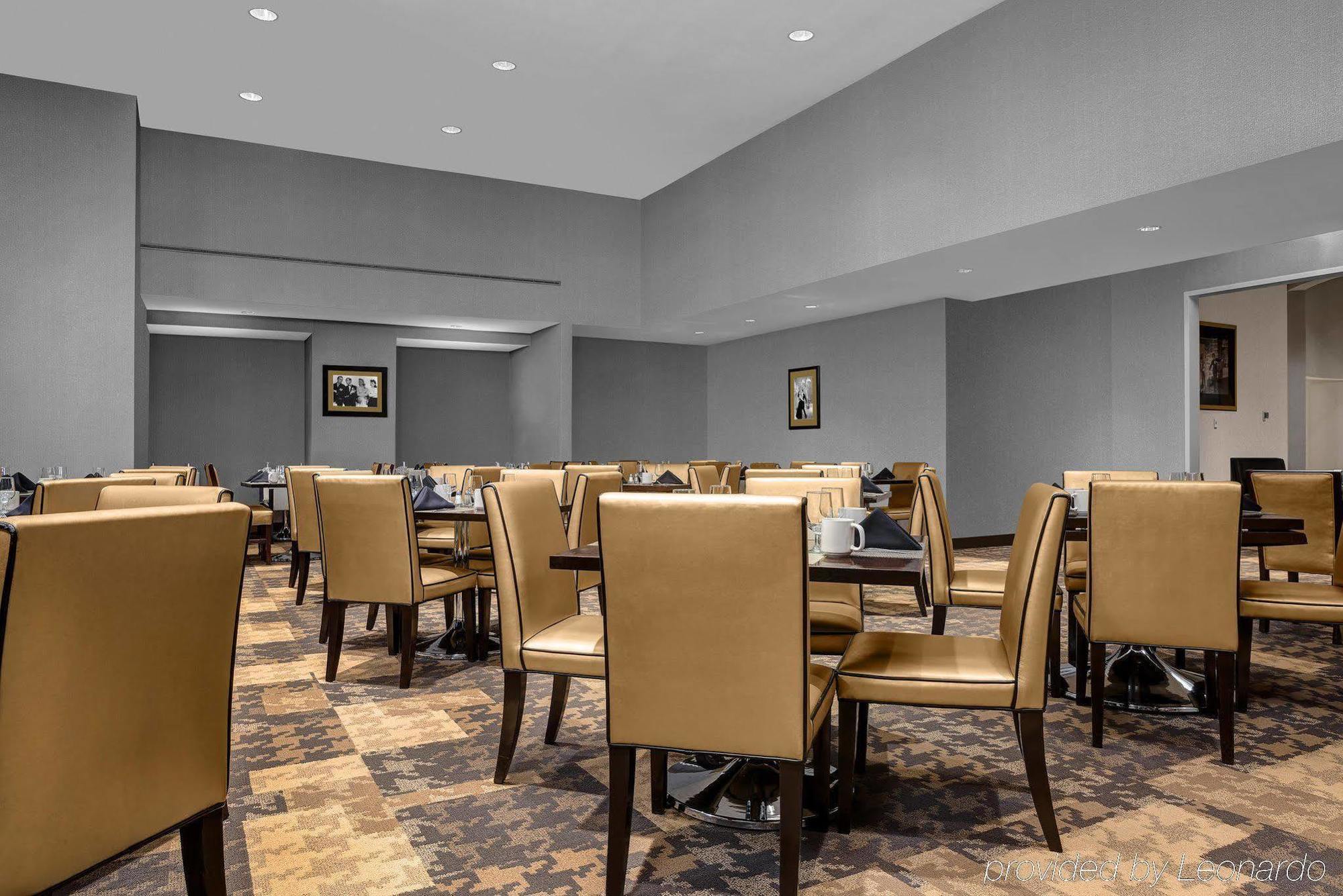Doubletree Suites By Hilton Nyc - Times Square New York Eksteriør billede