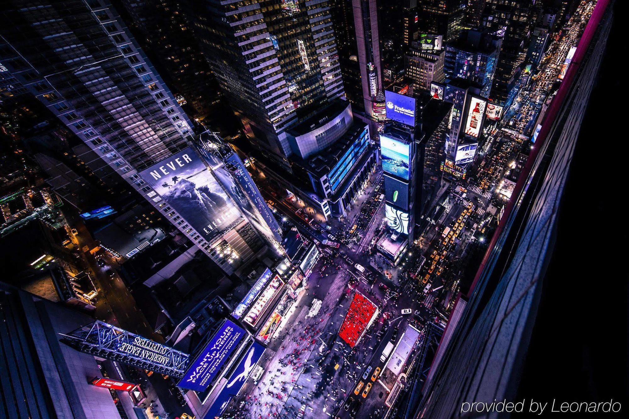 Doubletree Suites By Hilton Nyc - Times Square New York Eksteriør billede
