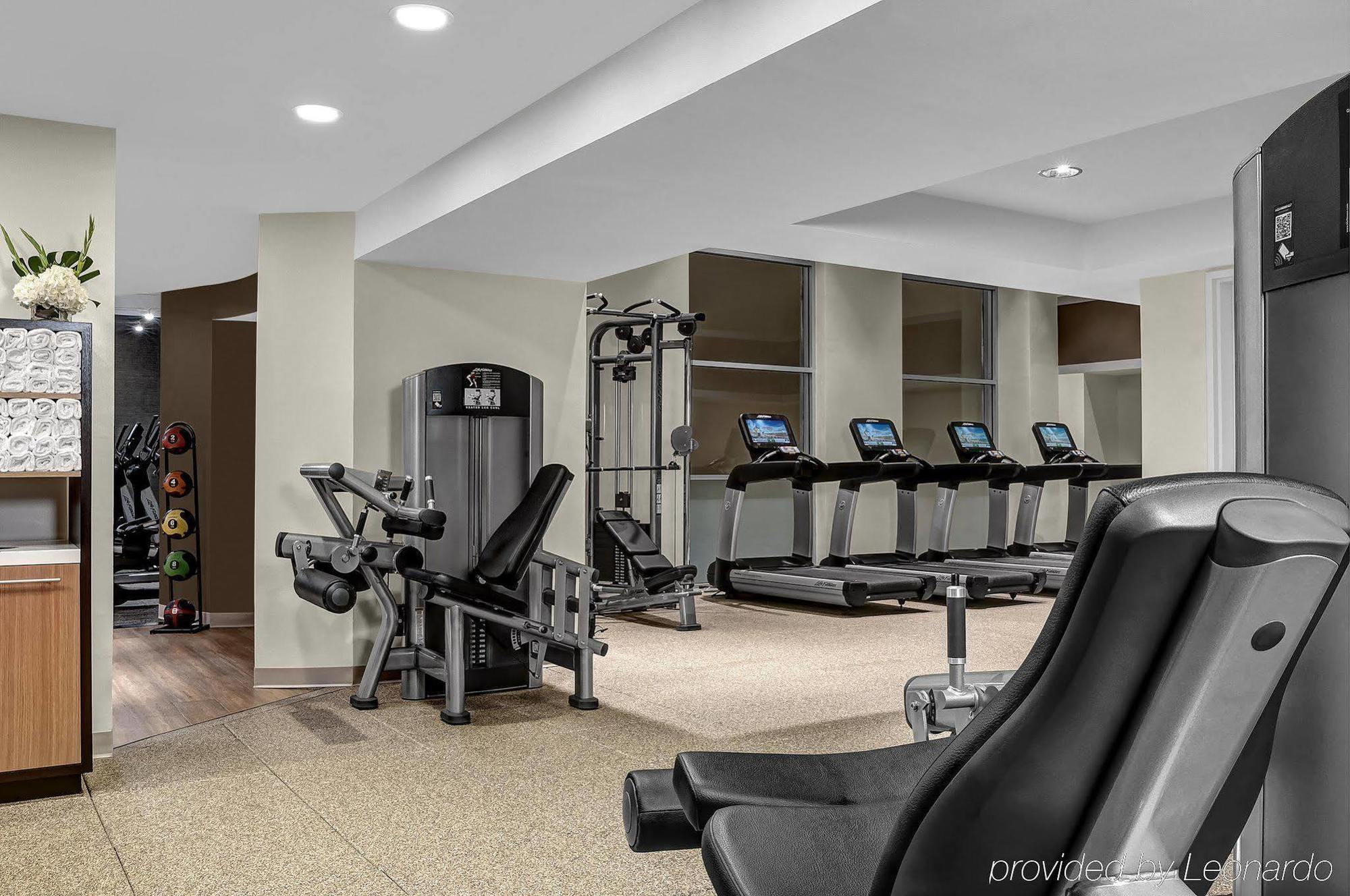 Doubletree Suites By Hilton Nyc - Times Square New York Eksteriør billede